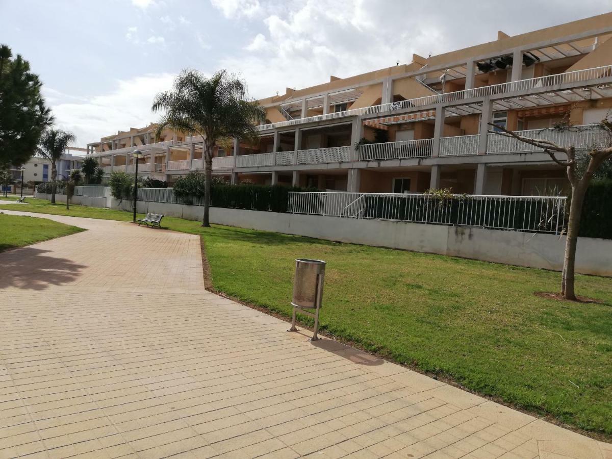 Las Terrazas Solo Familias Serviplaya Playa De Xeraco Bagian luar foto