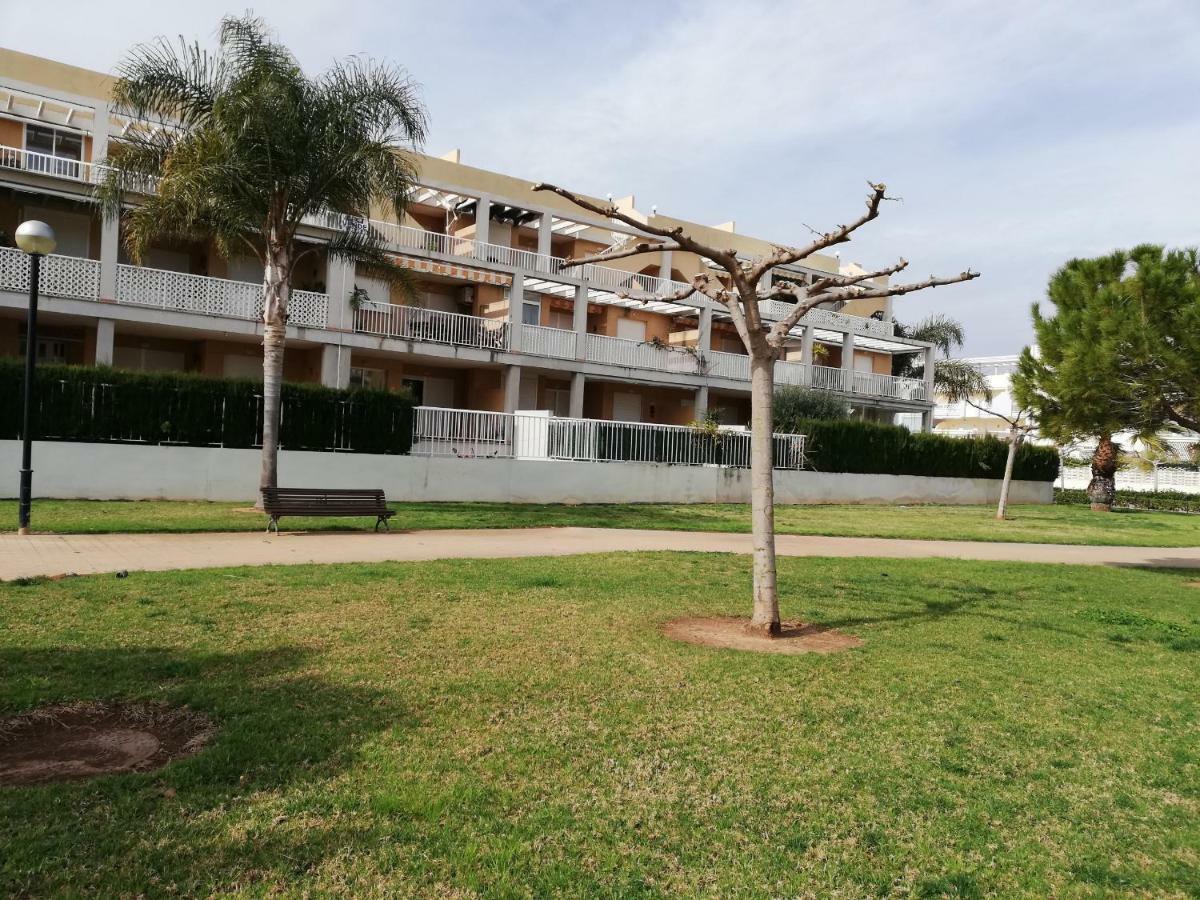 Las Terrazas Solo Familias Serviplaya Playa De Xeraco Bagian luar foto